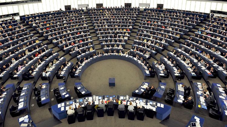 Das EU-Parlament stimmt den Beschlüssen der Staats- und Regierungschefs nicht zu.