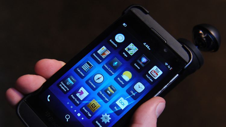 Blackberry setzt auf sein Betriebssystem und zunächst auf das Modell Z10.