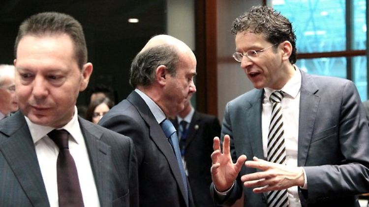 Viel Gesprächsstoff: die Finanzminister Griechenlands, Spaniens und der Niederlande: Yannis Stournaras, Luis de Guindos und Jeroen Dijsselbloem.
