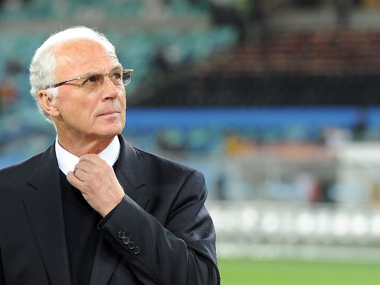 Beckenbauer hofft auf eine blühende Zukunft der Mannschaft - unter der Leitung von Joachim Löw.
