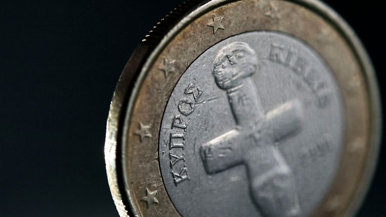 In Zypern gibt's den Euro - und eine Menge Probleme.