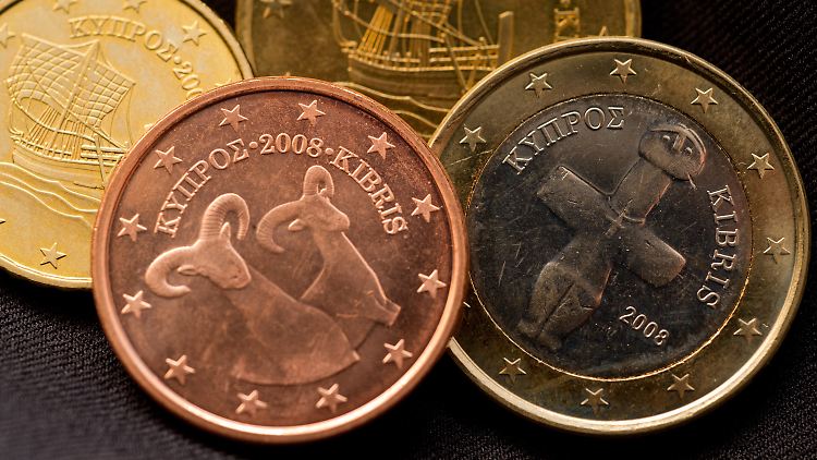 Wechselt die EZB schon bald ihren geldpolitischen Kurs?