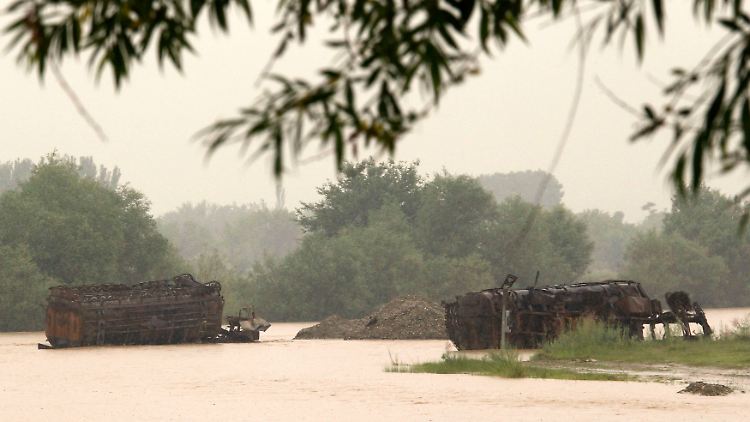 Die Überreste von den Nato-Tanklastern
