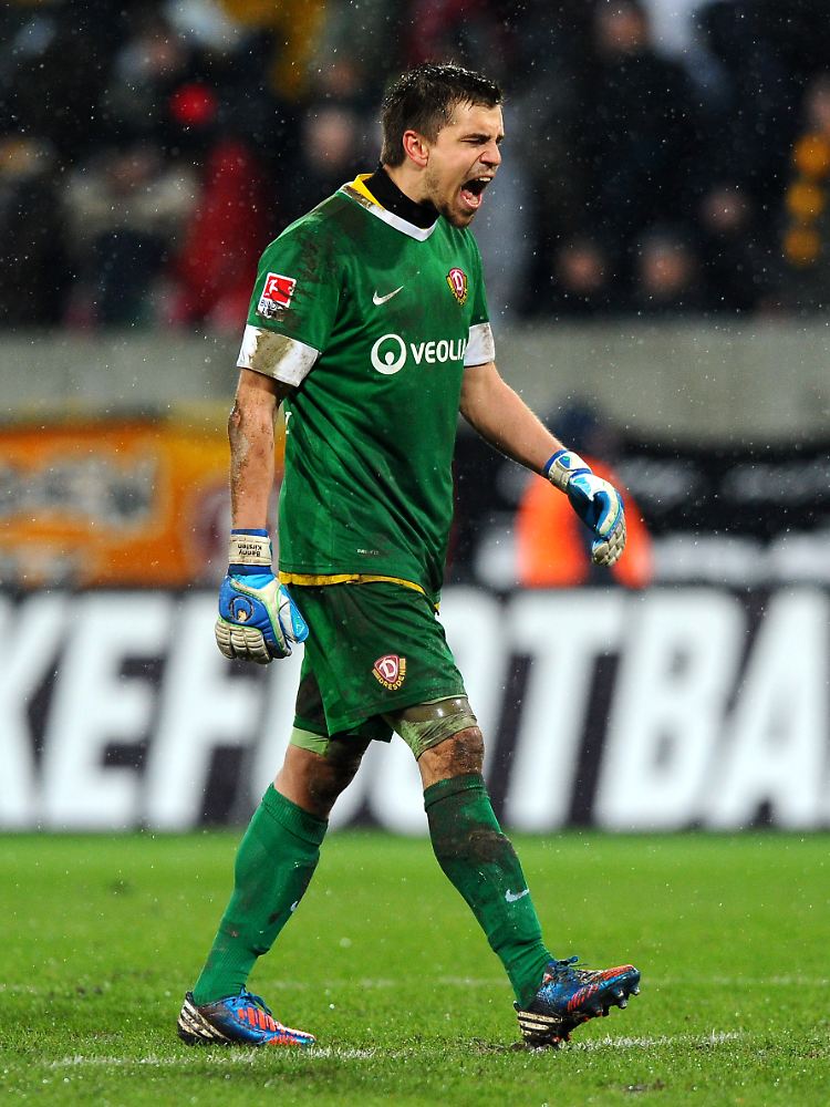 Benjamin Kirsten steht bei Zweitligist Dynamo Dresden zwischen den Pfosten.