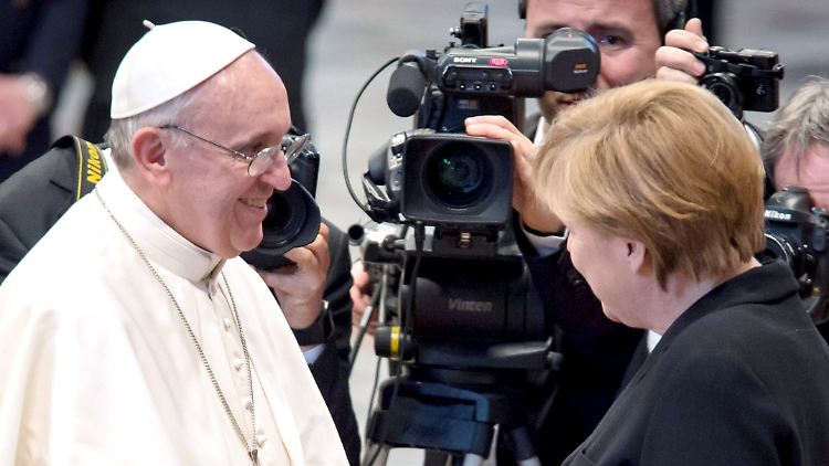 Auch Bundeskanzlerin Merkel machte dem neuen Papst ihre Aufwartung.