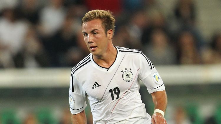 Mario Götze hat auch im Verein schon einmal als Neuner ausgeholfen. Der Erfolg war eher bescheiden.
