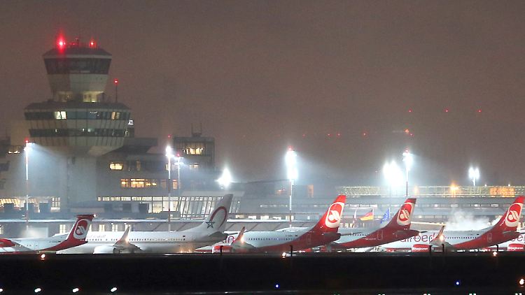 Air-Berlin-Maschinen am Flughafen Berlin-Tegel.