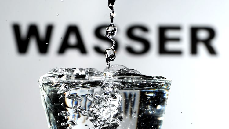 Wasser ist weltweit ein knappes Gut. Zudem ist die Reinhaltung des Wasser bedroht.