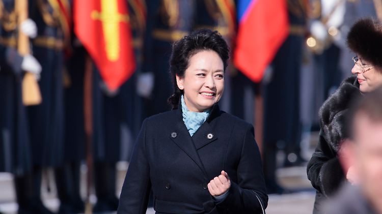 Charmeoffensive: Xi Jinping brachte seine Frau Peng Liyuan mit, die in China eine bekannte Sängerin ist.
