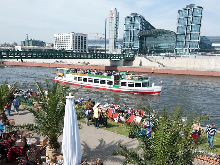 Blick auf den Berliner Hauptbahnhof.