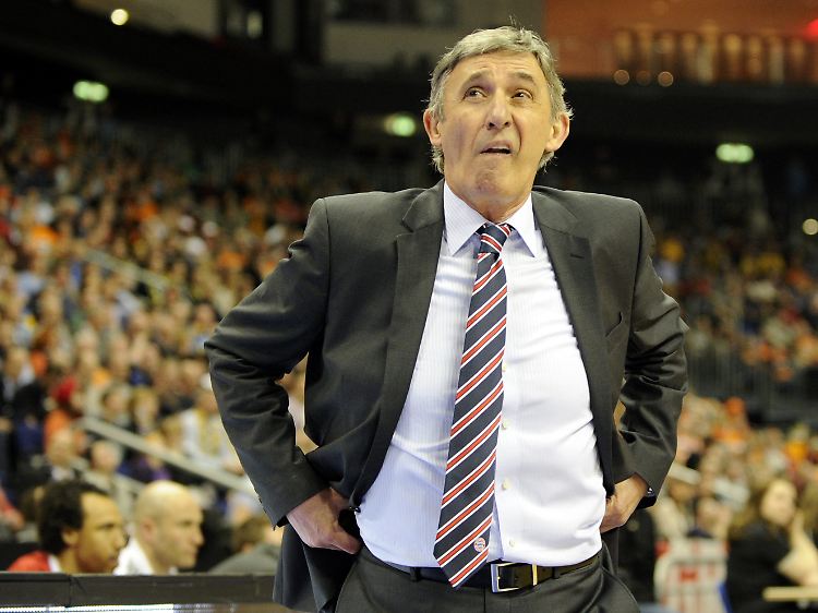 Unter Svetislav Pesic hat das Basketball-Projekt der Bayern an Kontur gewonnen. In Berlin setzte es für den Trainer-Altmeister aber erneut eine Niederlage.