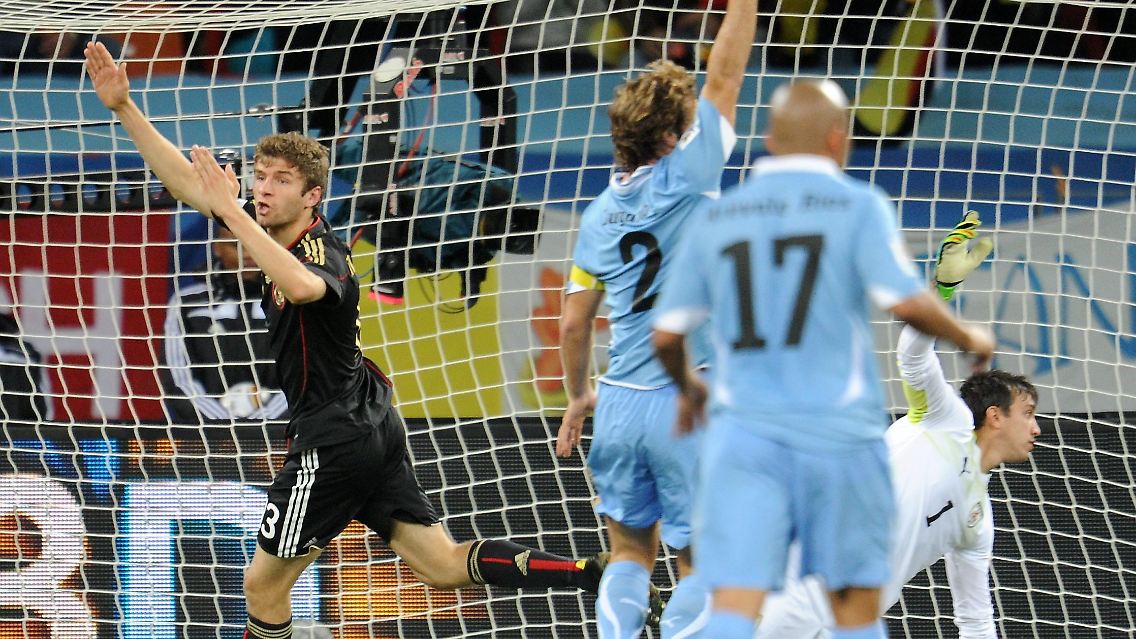 Das 1:0 gegen Uruguay bescherte Thomas Müller den "Goldenen Schuh".