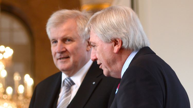 Wollen im Jahr 2013 Wahlen gewinnen: Volker Bouffier aus Hessen und Horst Seehofer aus Bayern.