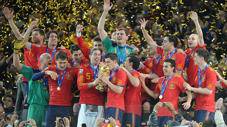 Einfach die Besten: Spaniens Fußball-Nationalkicker sind erstmals Weltmeister.
