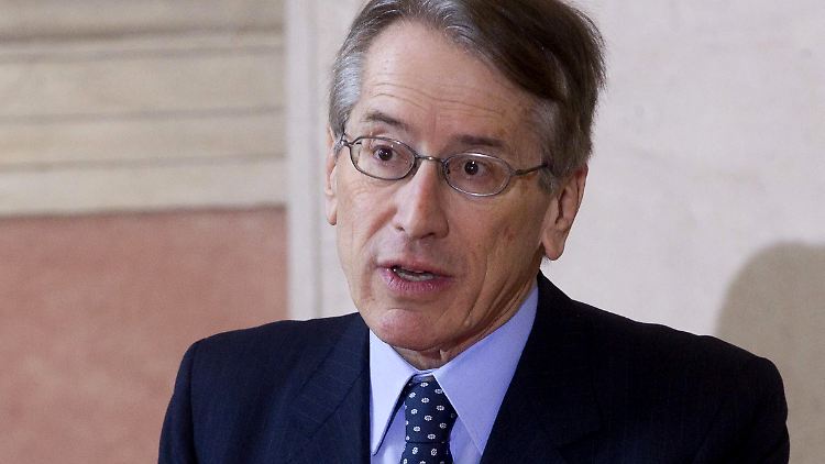 Giulio Terzi di Sant'Agata wird der Regierung Monti nicht mehr angehören.