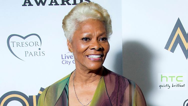 Dionne Warwick hat über zehn Millionen Dollar Schulden.