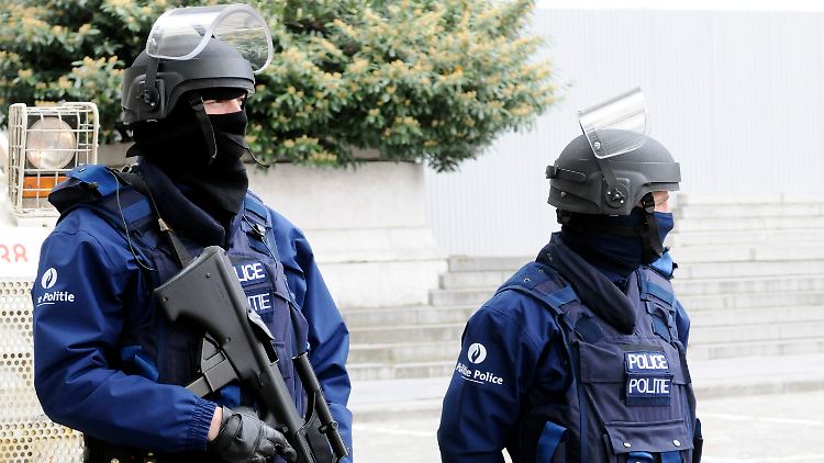 Der Tatverdächtige soll auf Polizisten geschossen haben.