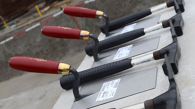 Vielerorts ruht der Bau, während sonst zu dieser Zeit schon kräftig gewerkelt wird.