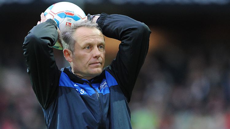 "Wir werden Misserfolge erleben, absteigen. Ich bin gespannt, wie man damit umgeht": Christian Streich.