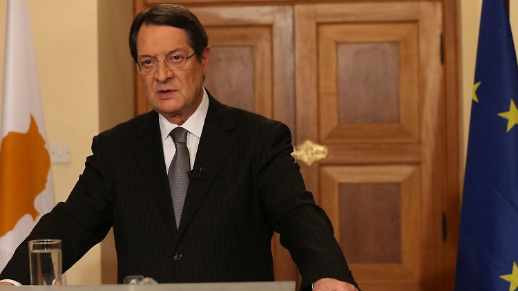 Zyperns Präsident Anastasiades will "keine Experimente mit der Zukunft des Landes" machen.