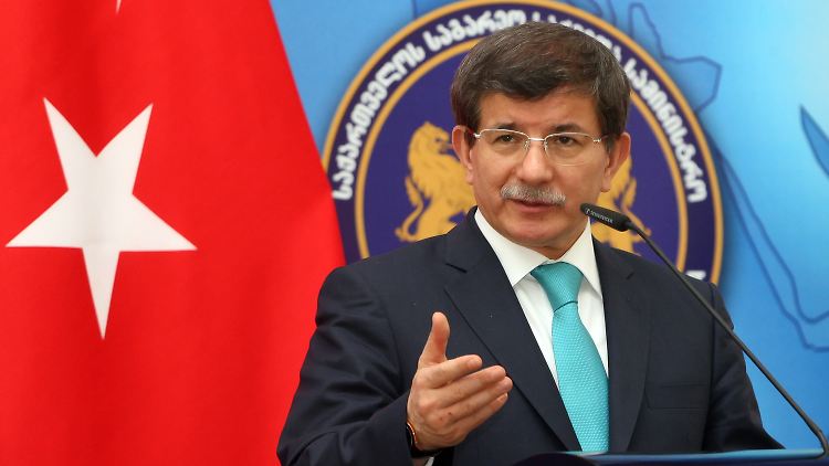 Der türkische Außenminister Ahmet Davutoglu hat mit Westerwelle telefoniert.