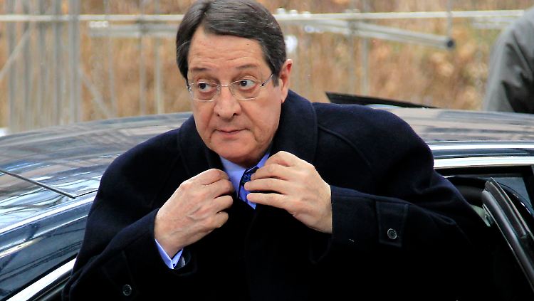 Auch die Firma eines Schwiegersohns von Nikos Anastasiades soll Insider-Informationen erhalten haben.