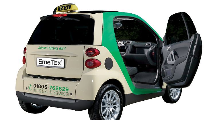Bisher undenkbar: Ein Smart als Taxi.