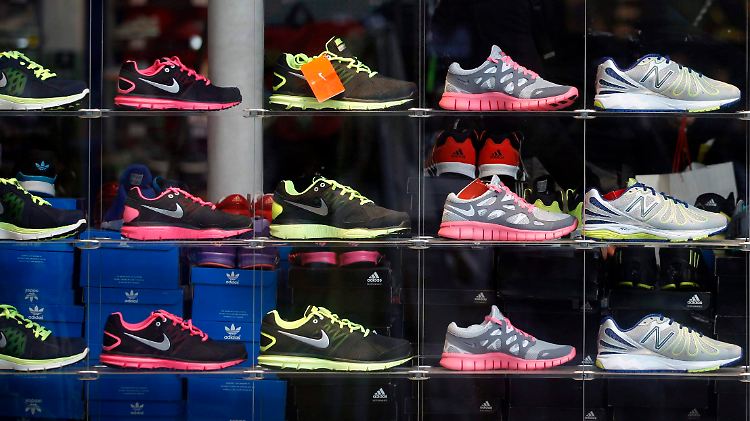 Neue Saison, neue Preise: Schuhe treiben im März die Teuerung mit am stärksten nach oben.