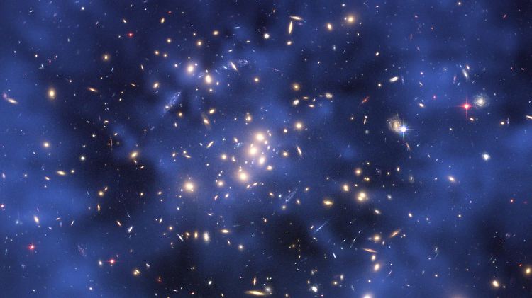 2007 kartierte Weltraumteleskop Hubble Dunkle Materie im All - hier als leuchtend blauer Ring dargestellt.