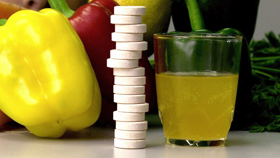 Mit Pille oder ohne: Nur die richtige Ernährung hilft.