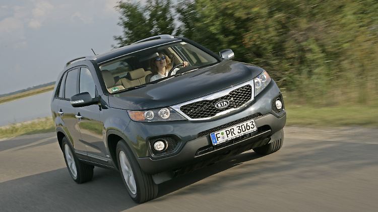 Unter anderem bittet Kia den Sorento in die Werkstatt.