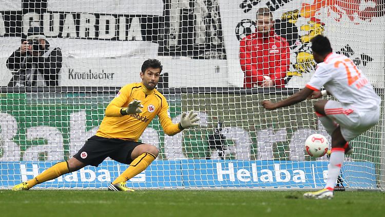 Auch der Elfmeterfehlschuss von David Alaba konnte die vorzeitige Bayern-Meisterschaft nicht mehr verhindern.