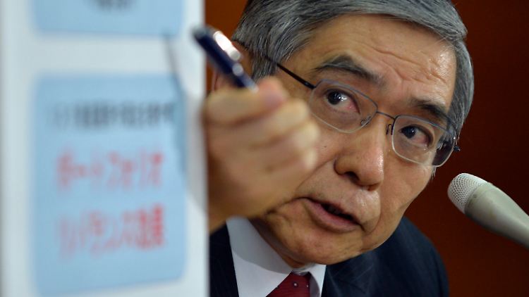 Offene Geldschleusen, Aktienmarkt steigt, Wirtschaft kommt in Schwung: So einfach könnte es sein in Japan.