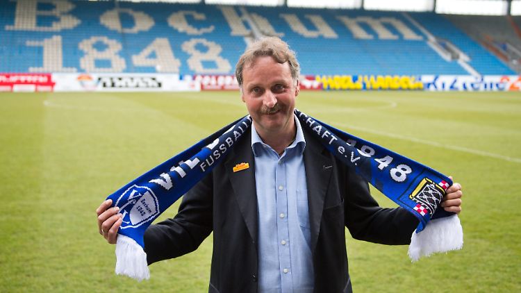 Nach 1257 Tagen zurück im Profi-Fußball: Peter Neururer.