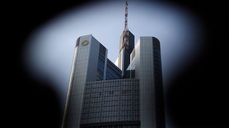 Die Sparpläne der Commerzbank-Spitze sorgen für Unruhe.
