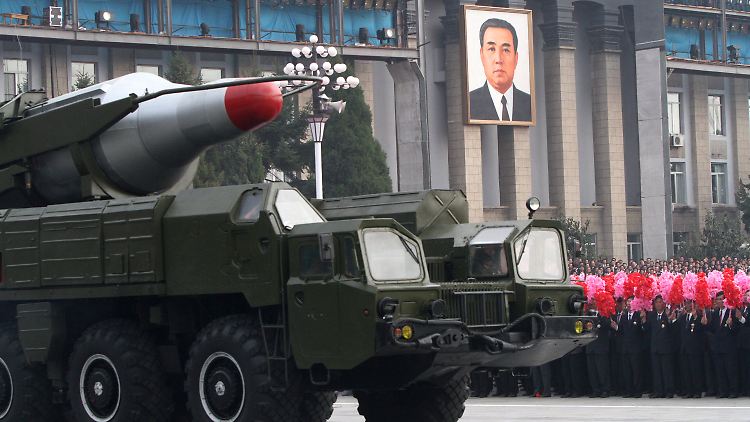 Solche nordkoreanischen Langstreckenraketen machen den Menschen in Südkorea und der Region Sorgen (Archivbild von 2010).