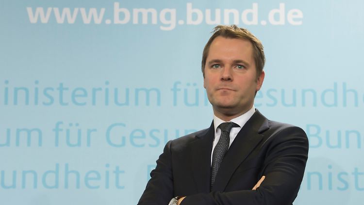 Als Gesundheitsminister entwickelte Bahr den sogenannten Pflege-Bahr - eine private Zusatzversicherung für die Pflege.