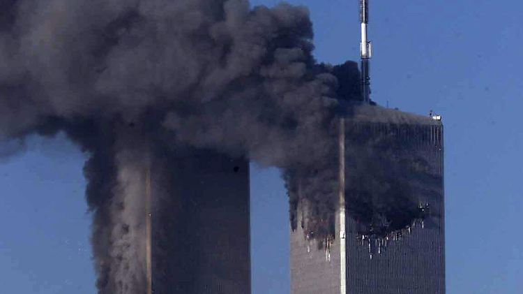 Am 11. September 2001 griffen Terroristen die Zwillingstürme des WTC in New York mit Flugzeugen an.