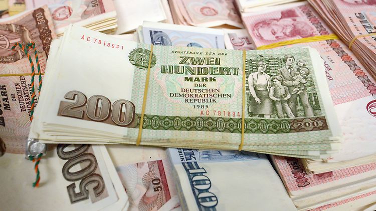 Millionen aus dem Volkseigentum: In den Wirren der Wendejahre zahlte die Bank sie einfach aus.