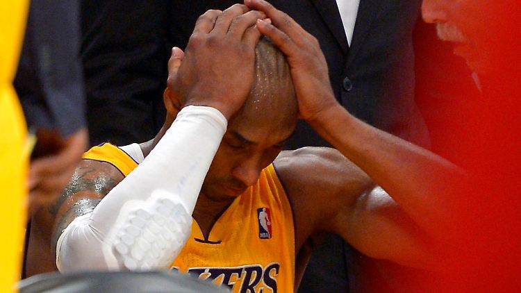 Kobe Bryant muss mindestens sechs Monate pausieren.