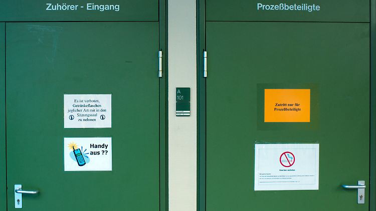 DER NSU-Prozess beginnt nun erst im Mai. 