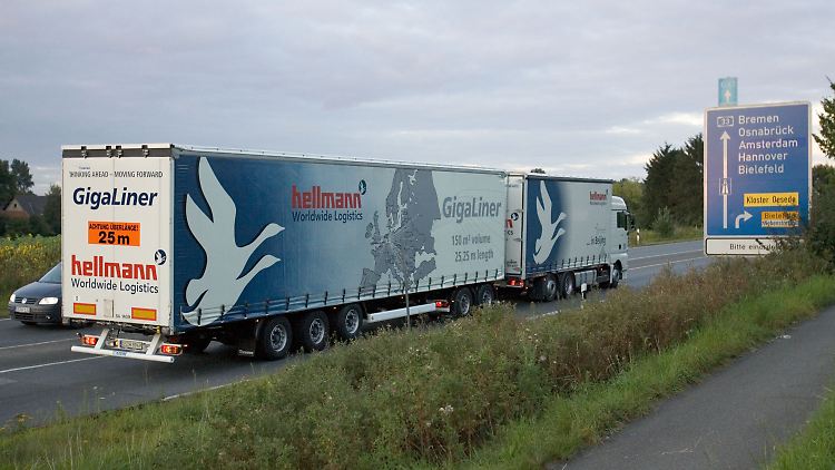 Am Autobahnzubringer der A33 in Georgsmarienhütte (Niedersachsen).