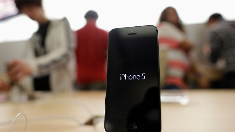 Das iPhone 5: Verkaufsschlager oder Ladenhüter? Quartalszahlen legt Apple kommende Woche vor.