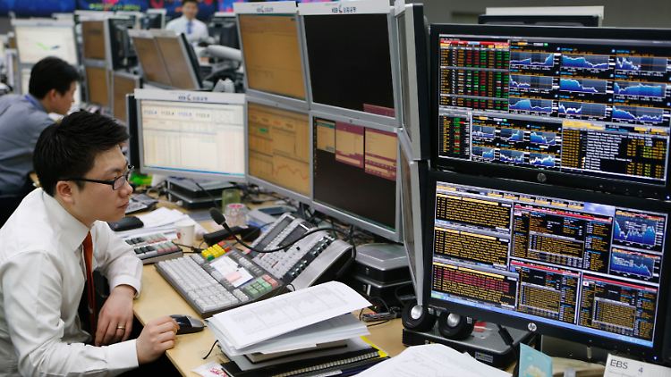 Skeptische Blicke im asiatischen Handel: Der Markt sei derzeit wenig risikofreudig, heißt es. 