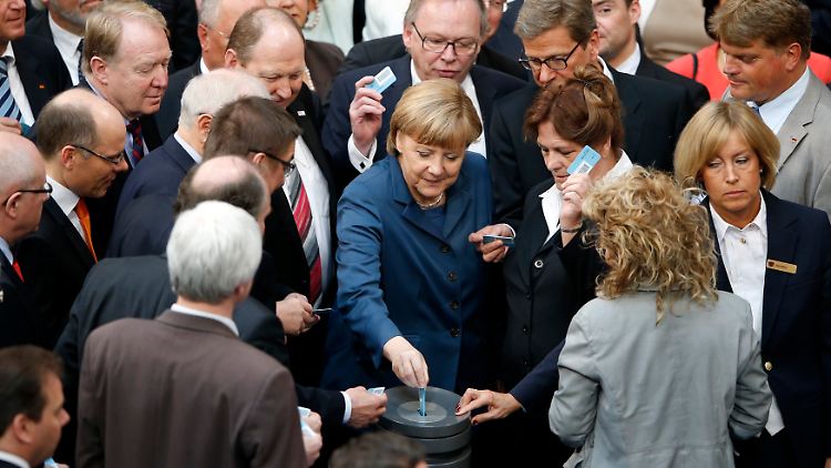 Weiß das Parlament hinter sich: Bundeskanzlerin Angela Merkel