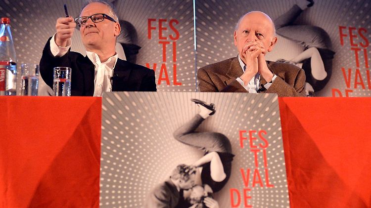Gilles Jacob (r), Präsident des Filmfestivals, und Thierry Fremaux,  künstlerischer Leiter der Filmfestspiele, bei der Vorstellung der Auswahl.