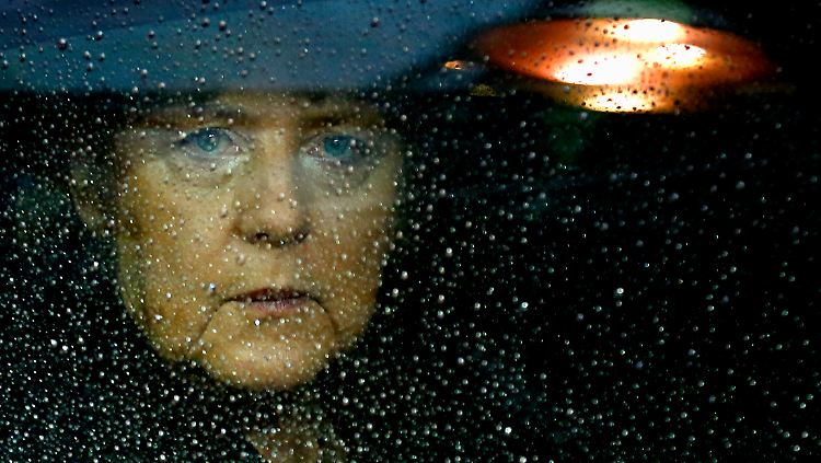 Eine wichtige Euroretterin im Dauereinsatz? Für die Leser des US-Magzins "Time" ist Angela Merkels Engagement für die Europäische Union nicht mehr so bedeutsam.