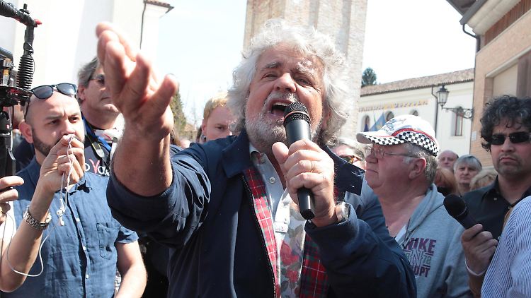 Grillo ist ein Fensehstar in Italien.