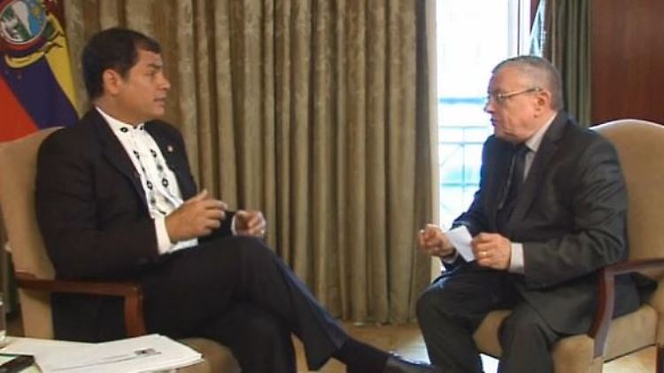Rafael Vicente Correa Delgado im Gespräch mit Manfred Bleskin.