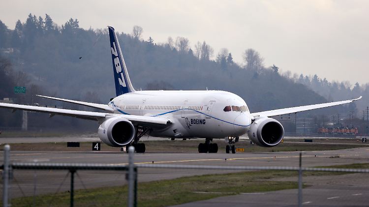 "Die Änderungen an den Batterien der 787 werden die Sicherheit des Flugzeugs und seiner Passagiere sicherstellen."